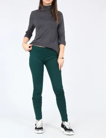 Pantaloni Bershka, verde Verde