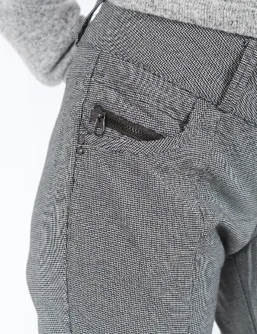 Pantaloni Bershka, gri Gri