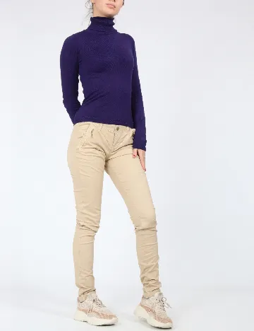 Pantaloni Bershka, crem Crem