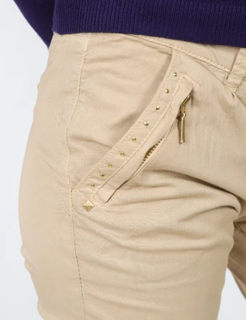 Pantaloni Bershka, crem Crem