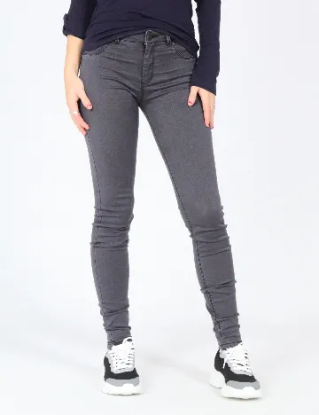 Blugi Bershka, gri Gri