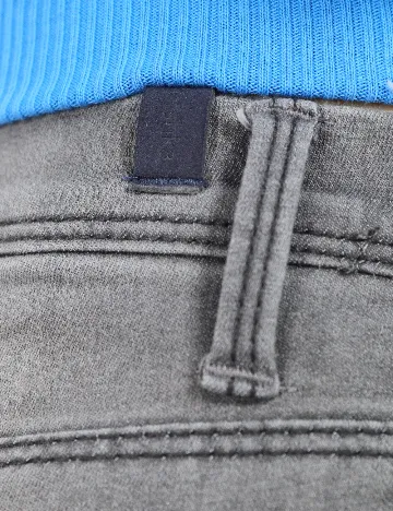 Blugi Bershka, gri Gri