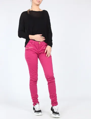 Pantaloni Bershka, magenta Roz
