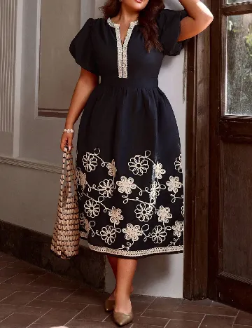 Rochie medie SHEIN CURVE, negru/ecru Negru