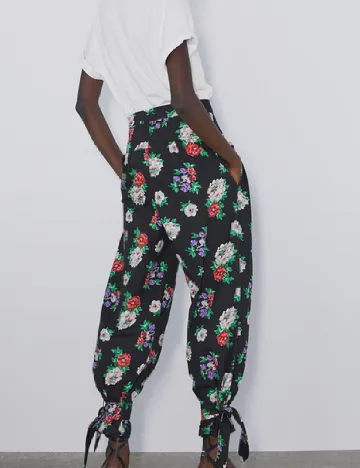 Pantaloni Zara, floral print Floral print