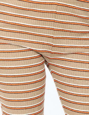 Pantaloni Bershka, maro