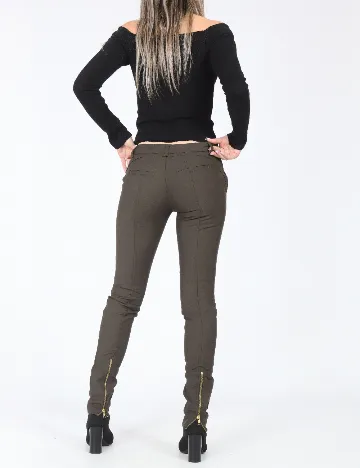 Pantaloni Bershka, verde Verde