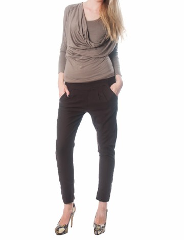 Pantaloni Bershka, maro