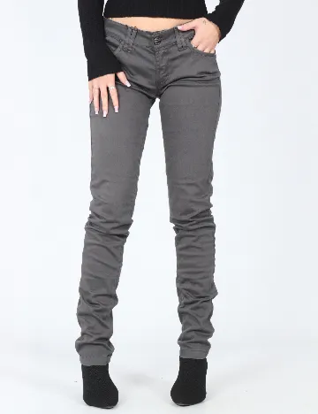 Pantaloni Bershka, gri inchis Gri