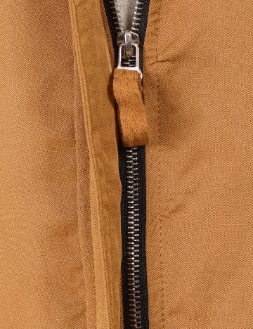 Jacheta Bershka, maro