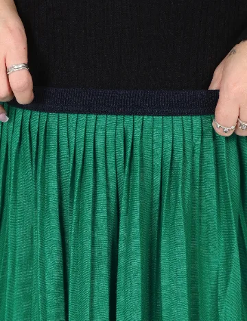 Fusta Zara, verde Verde