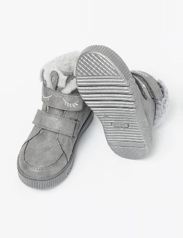 Ghete Cool Club, gri