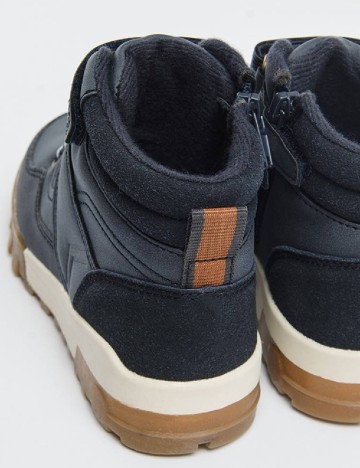 Ghete Cool Club, bleumarin