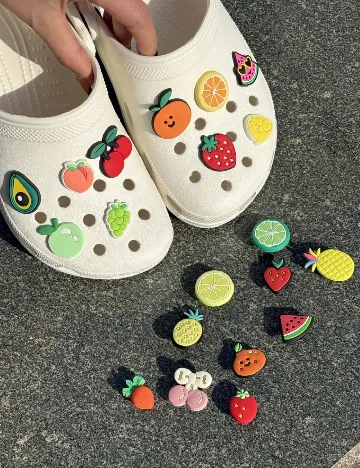 Set charmuri pentru saboti SHEIN, mix culori Mix culori