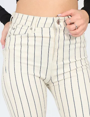 Blugi Bershka, ecru Alb