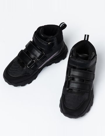 Ghete Cool Club, negru