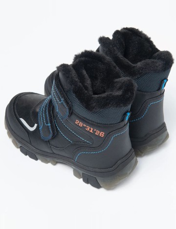 Ghete Cool Club, negru