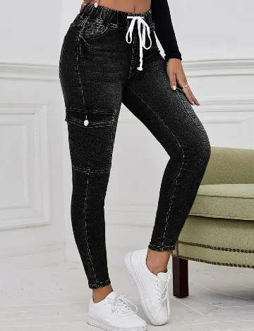 Pantaloni SHEIN, negru Negru