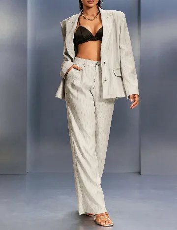 Costum SHEIN, bej Crem