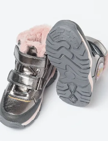 Ghete Disney, gri Gri