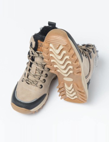 Ghete Cool Club, bej