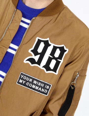 Jacheta Bershka, maro