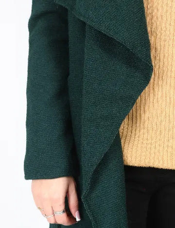 Jacheta Bershka, verde Verde