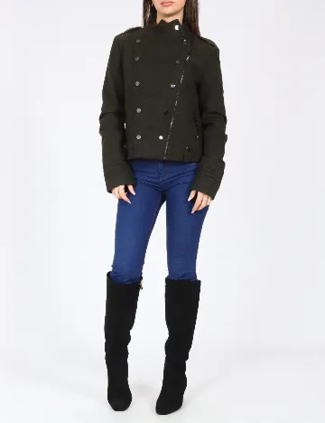 Jacheta Bershka, verde Verde