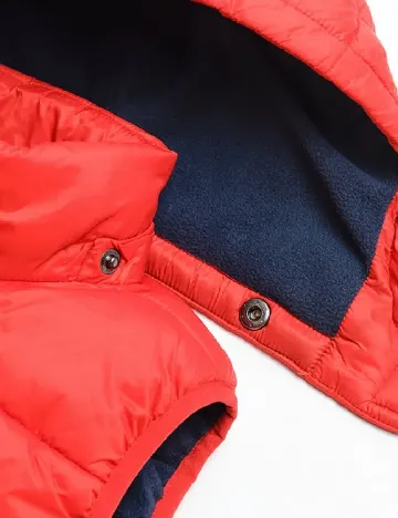 Vesta Cool Club, rosu Rosu