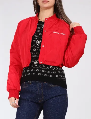 Jacheta Bershka, rosu Rosu