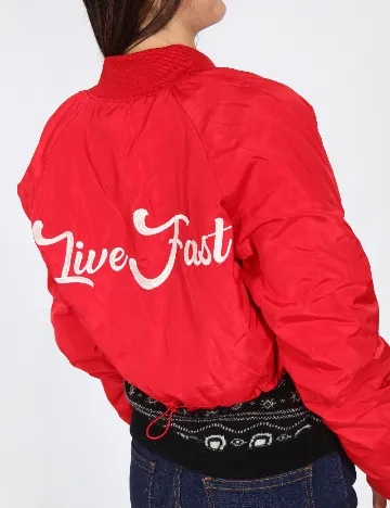 Jacheta Bershka, rosu Rosu