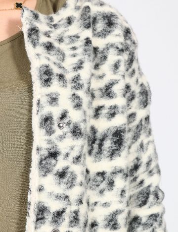 Jacheta Zara, alb/negru