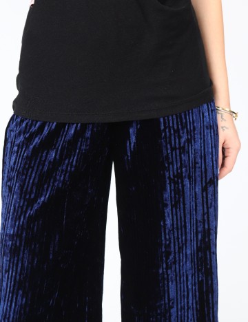 Pantaloni trei sferturi Bershka, bleumarin