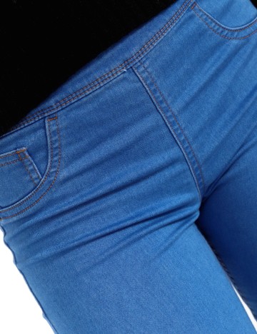 Blugi Bershka, albastru