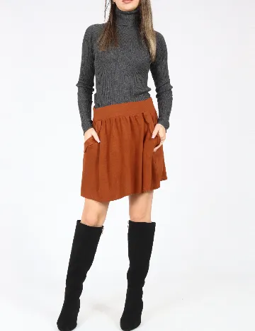 Fusta Zara, maro Maro