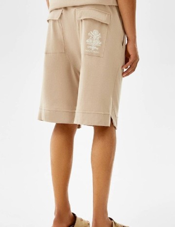 Pantaloni scurti Bershka, crem