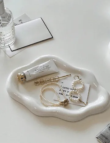 Tavita decorativa SHEIN, alb Alb