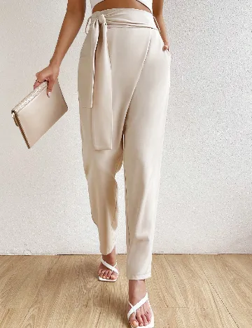 Pantaloni SHEIN, crem Crem