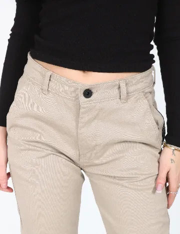 Pantaloni Bershka, bej Crem