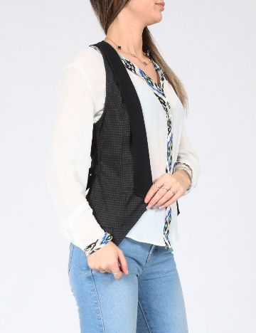 Vesta Zara, gri inchis