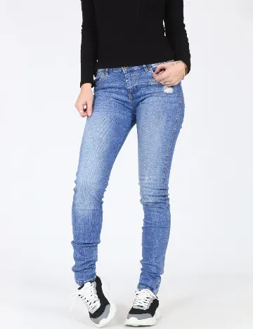 Blugi Bershka, albastru Albastru