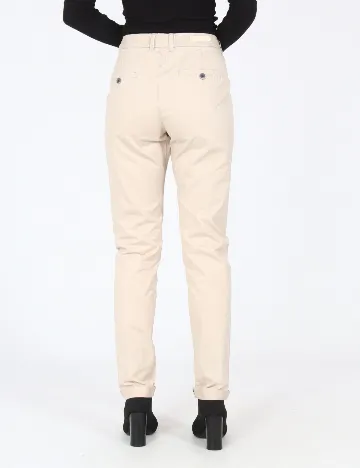 Pantaloni Bershka, crem Crem