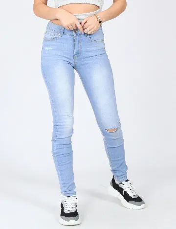 Blugi Bershka, albastru deschis Albastru