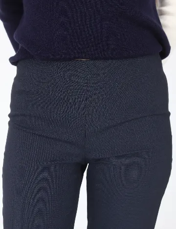 Pantaloni Bershka, bleumarin Albastru