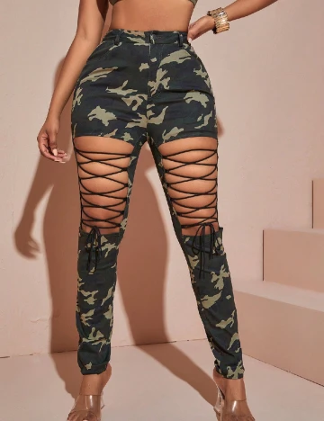 Pantaloni SHEIN, army Verde