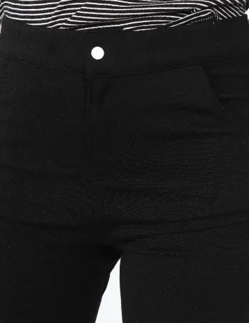 Pantaloni Bershka, negru Negru
