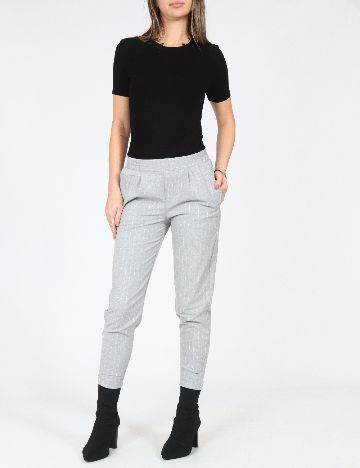 Pantaloni Bershka, gri