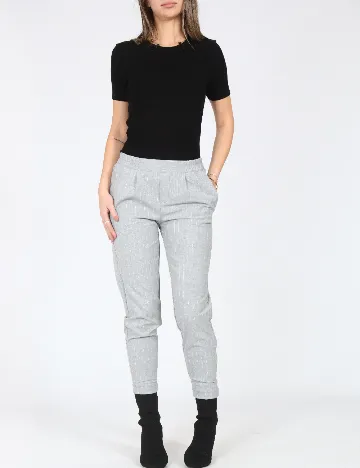 Pantaloni Bershka, gri Gri