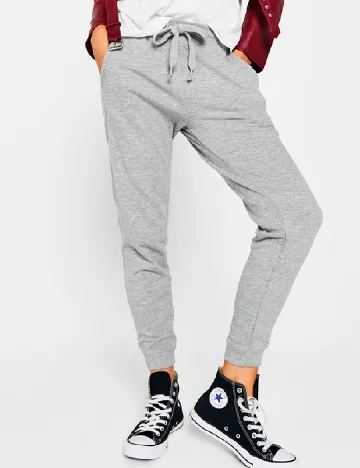 Pantaloni Bershka, gri Gri