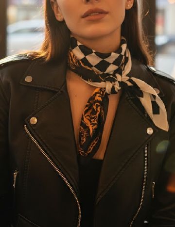 Set esarfe 2 bucati Bershka, mix culori